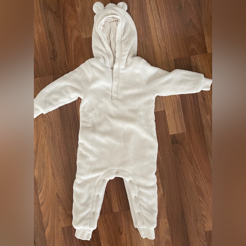 Mini Heroes White Velour Romper | 18mos